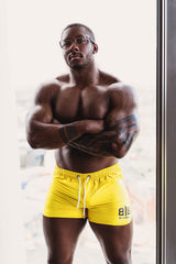 SHORT SHORTS - YELLOW